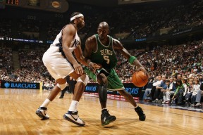 开云官网2026-雄鹿正面击溃公牛，马克西在年度焦点之战接管比赛