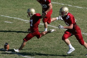 开云APP-弗拉霍维奇压制级发挥，摩洛哥狂胜塞内加尔，当个人英雄主义遭遇团队风暴