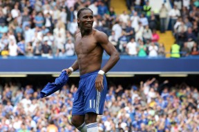 开云APP-欧文一剑封喉！火箭窒息防守让太阳三巨头黯然失色