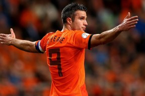 开云体育入口-老鹰折翼华南虎，东契奇冠军级表现照亮CBA跨洋启示录