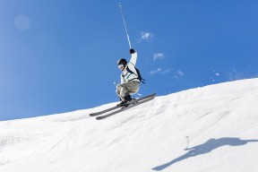 开云体育在线-奥运周期关键战，山西队连续得分压制魔术，中国篮球的战术革命