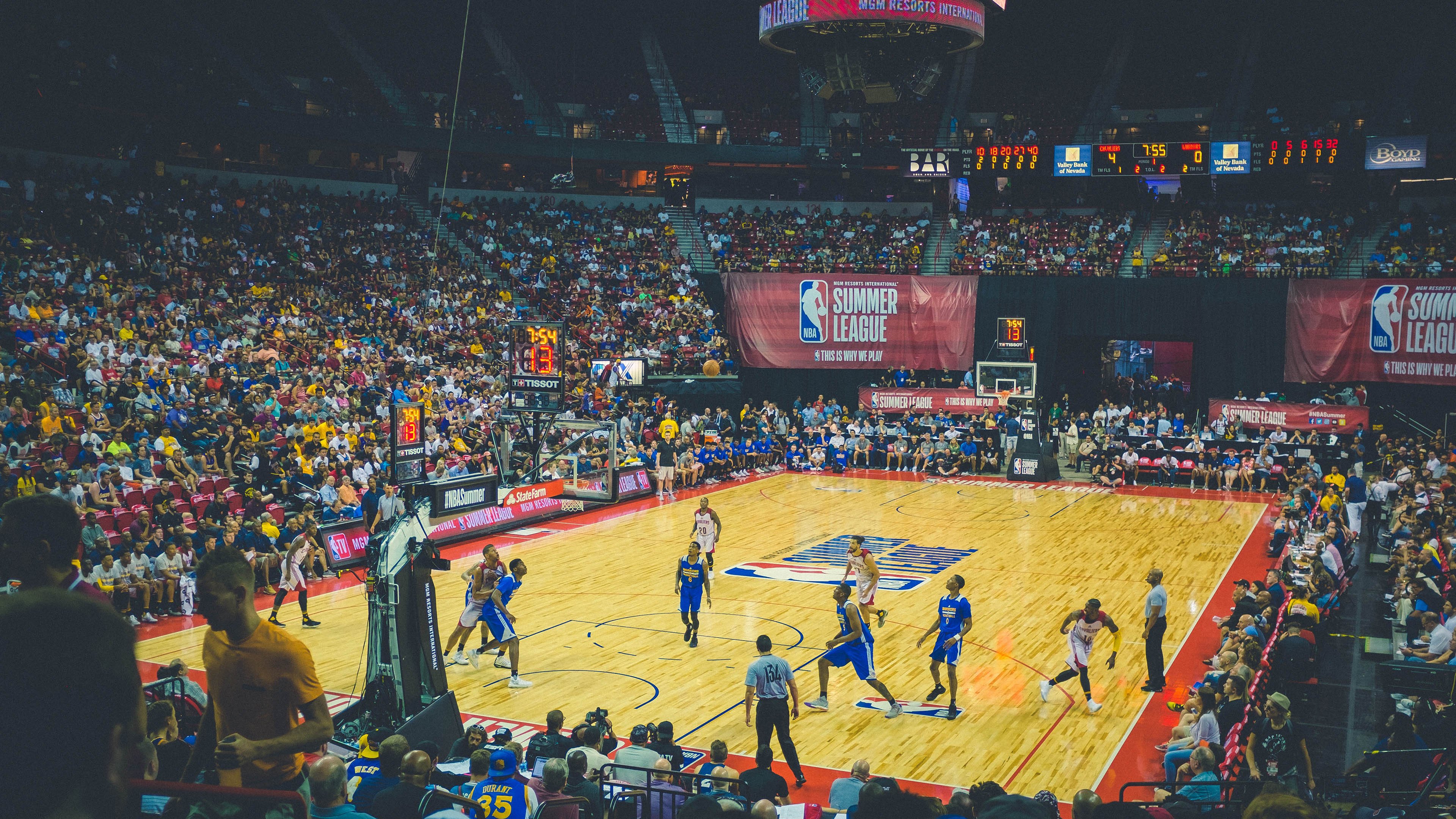 奥亚尔萨瓦尔，从诺坎普到非洲之巅，一个巴斯克人如何成为巴萨压制尼日利亚的关键先生